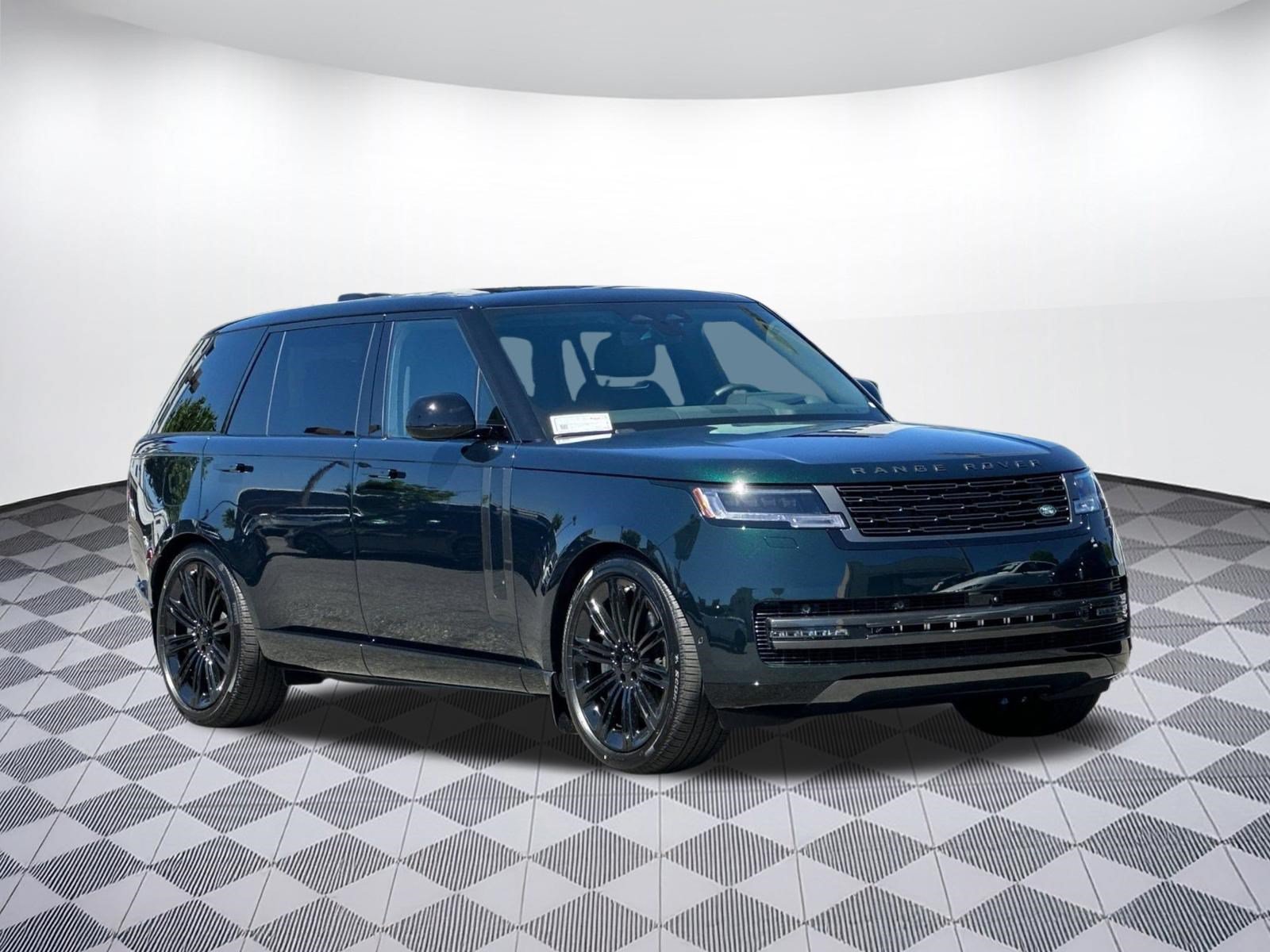 New 2026 Land Rover Range Rover Long Wheelbase SE AWD/4WD image 6