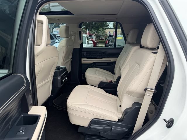 Used 2023 Ford Expedition Platinum RWD image 13