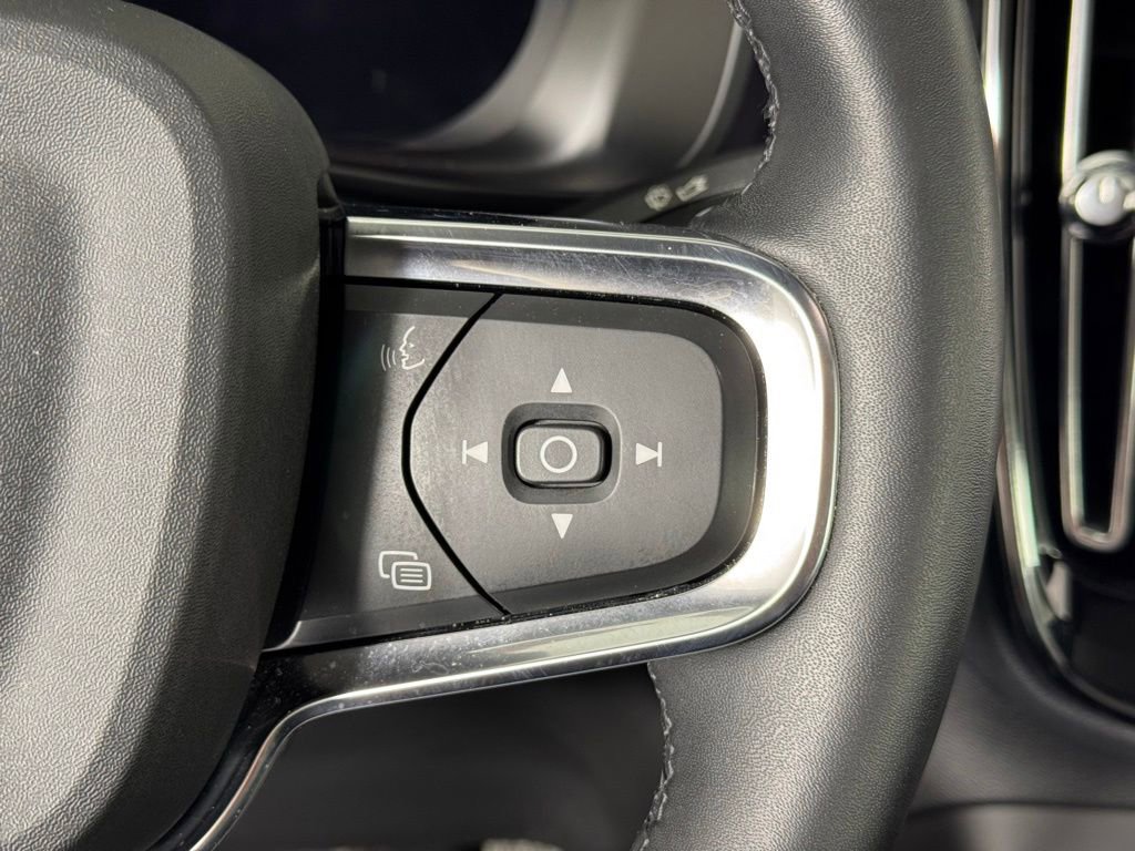 Used 2022 Volvo C40 P8 Recharge Ultimate AWD/4WD image 28
