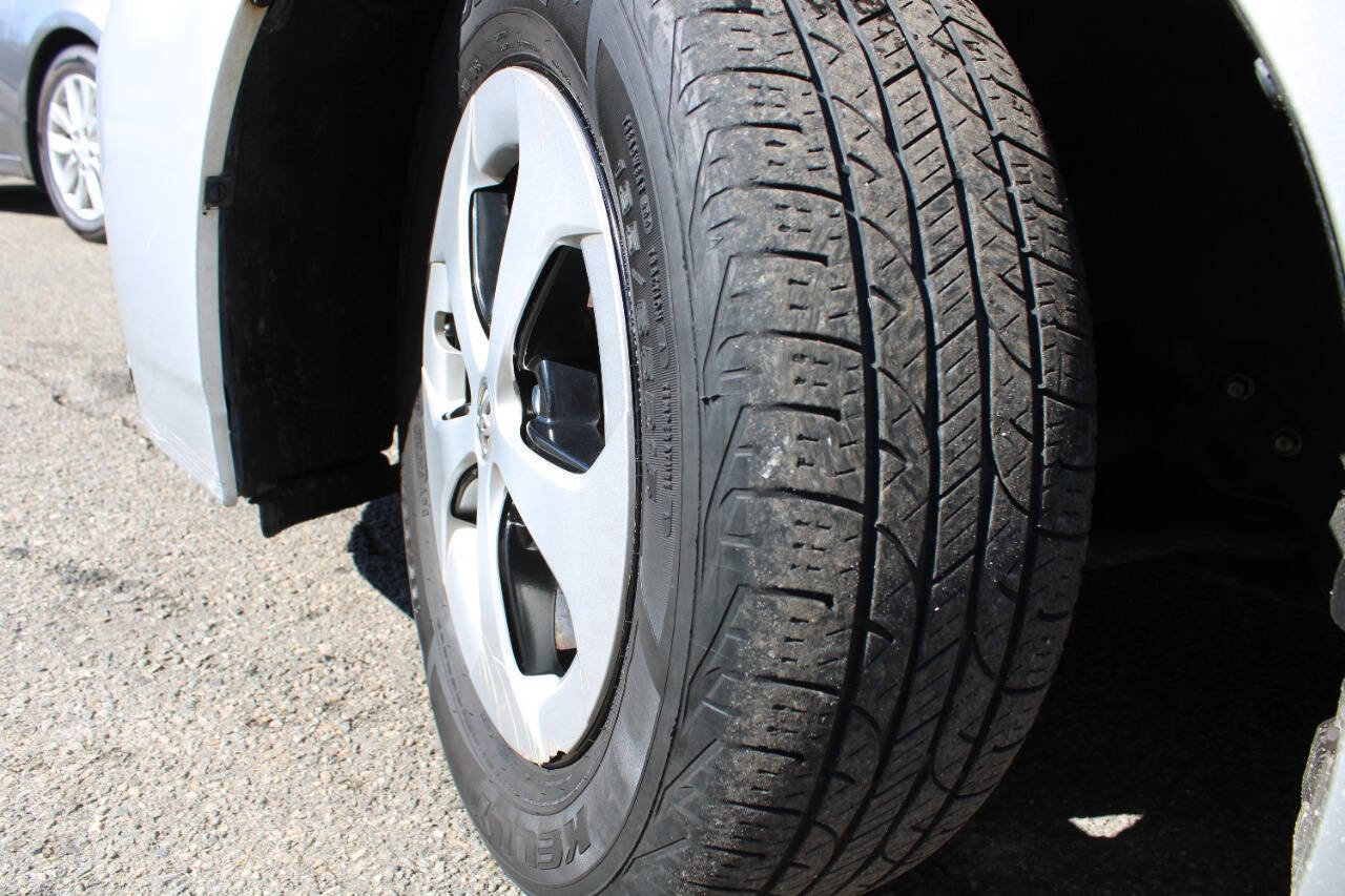 Used 2012 Toyota Prius Two image 18