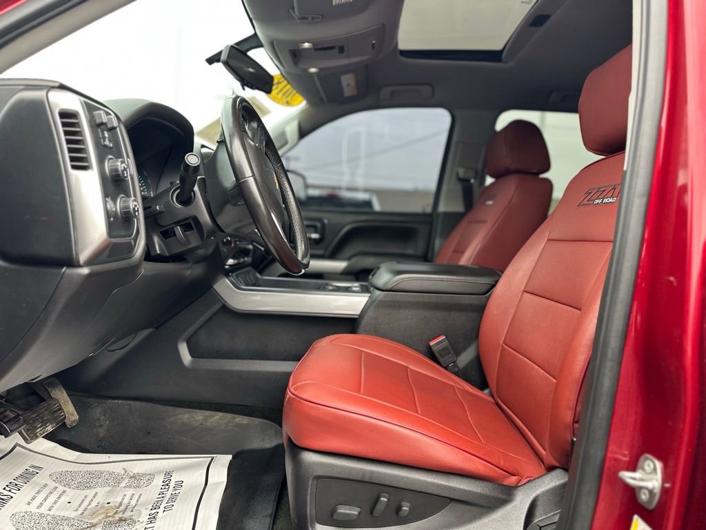 Used 2018 Chevrolet Silverado 1500 LT w/ All Star Edition image 10