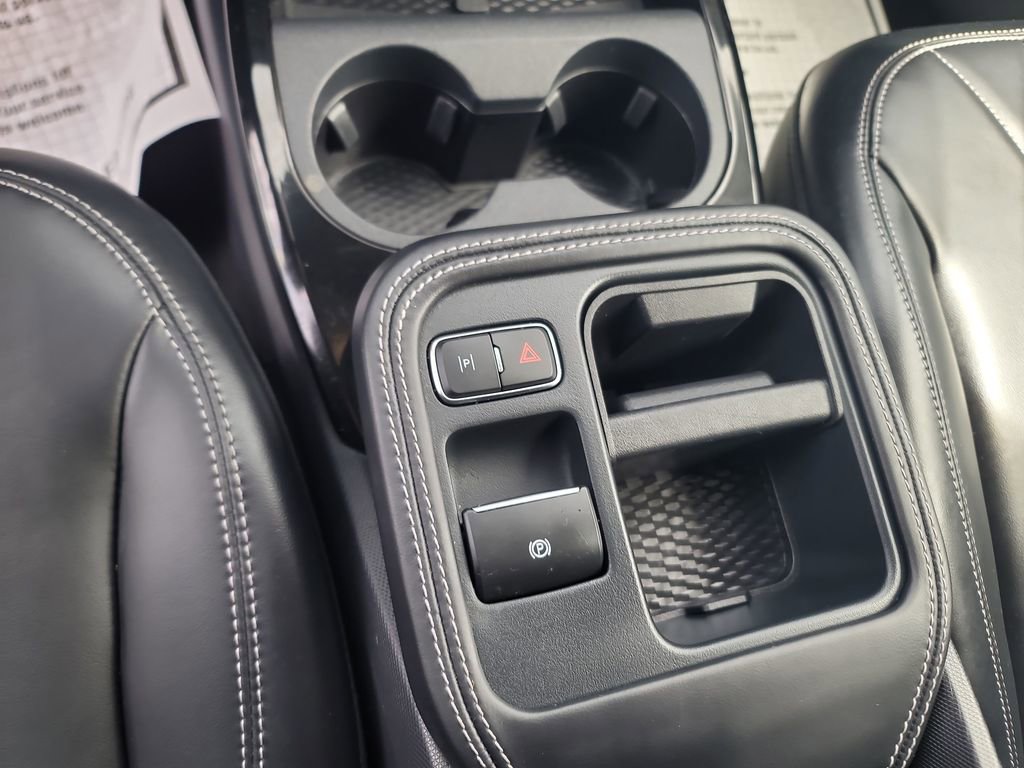 Used 2025 Ford Mustang Mach-E Select w/ Comfort Package Lite AWD/4WD image 13