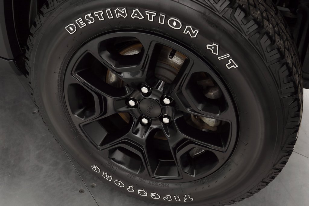 Certified 2021 Jeep Cherokee Trailhawk image 11