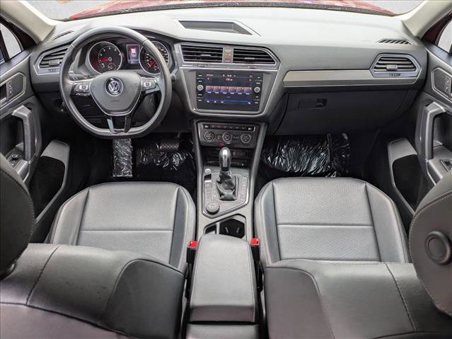 Used 2020 Volkswagen Tiguan SE image 17