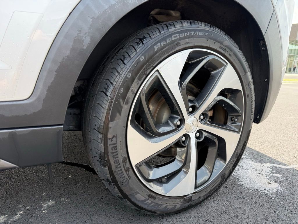 Used 2016 Hyundai Tucson Limited w/ Option Group 03 FWD image 30