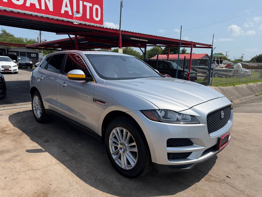 Used 2017 Jaguar F-PACE Prestige AWD/4WD image 7