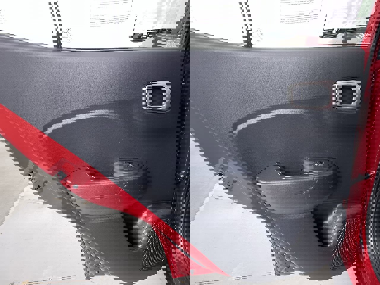 Used 2022 Hyundai Venue SE image 18