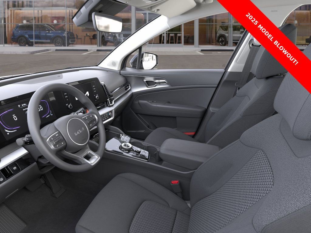 Used 2025 Kia Sportage LX AWD/4WD image 17