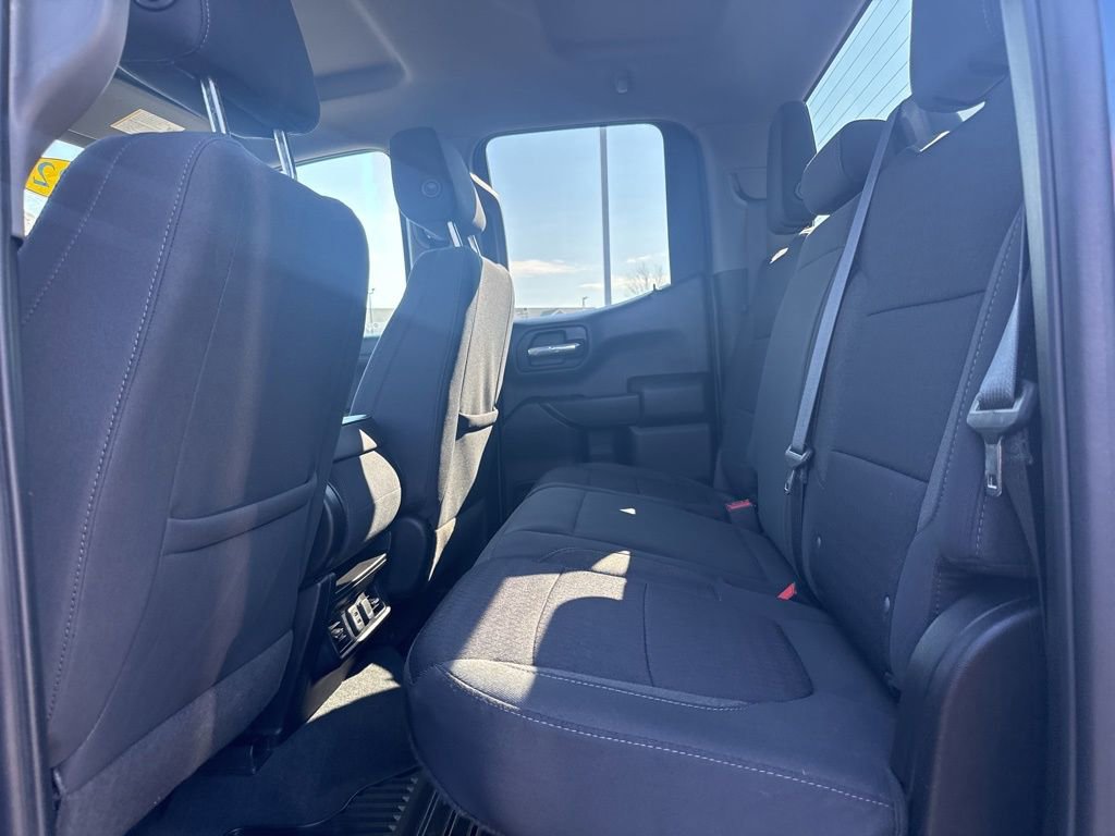 Used 2022 Chevrolet Silverado 1500 LT image 48