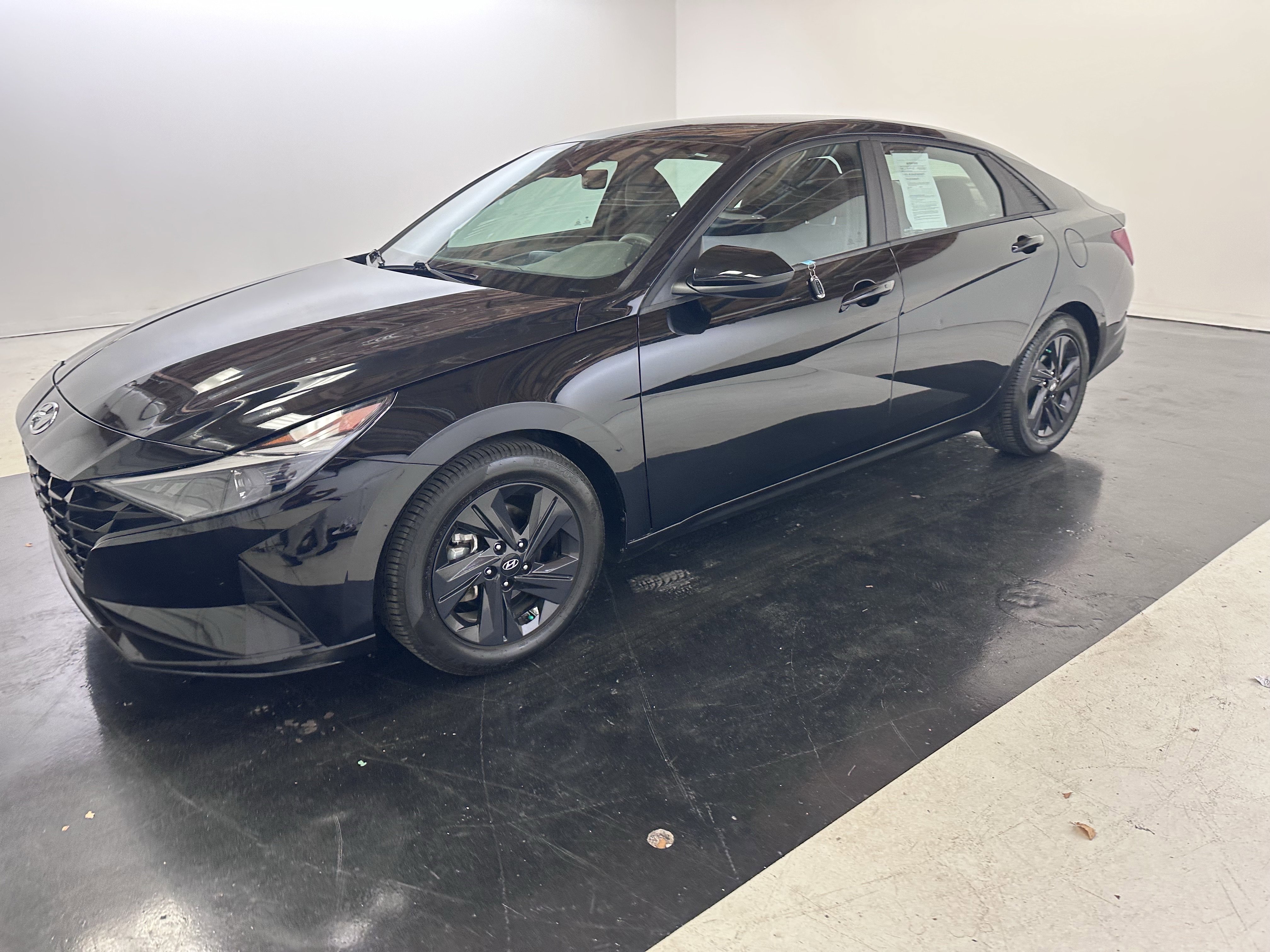 Used 2021 Hyundai Elantra SEL image 10