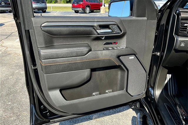 Used 2023 GMC Sierra 1500 AT4 w/ AT4 Preferred Package image 21