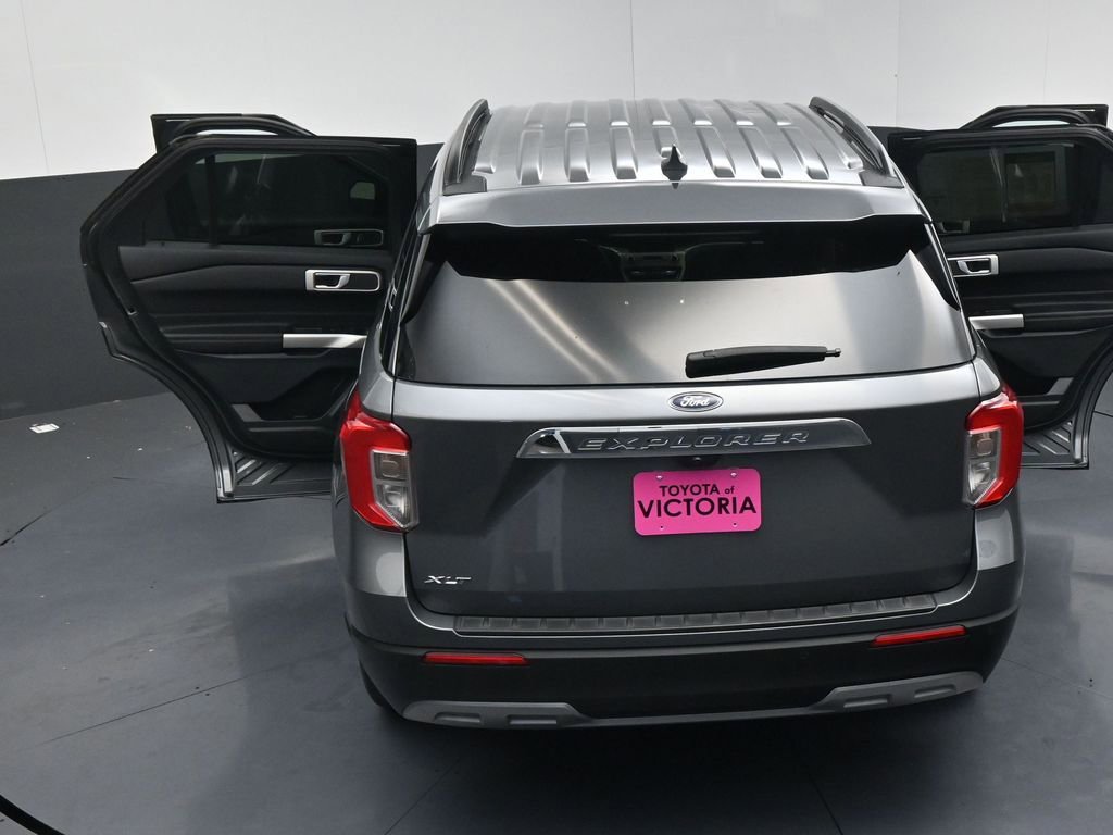 Used 2023 Ford Explorer XLT w/ Equipment Group 202A image 24