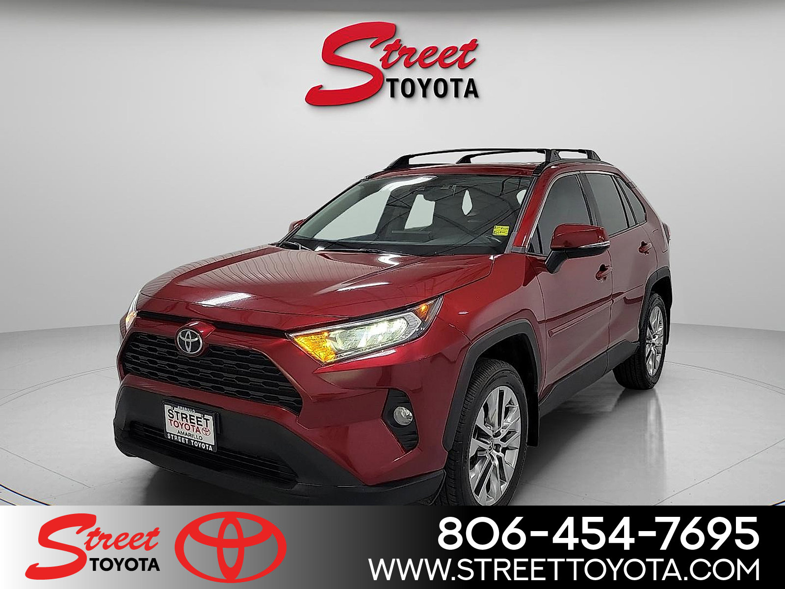 Certified 2021 Toyota RAV4 XLE Premium image 1