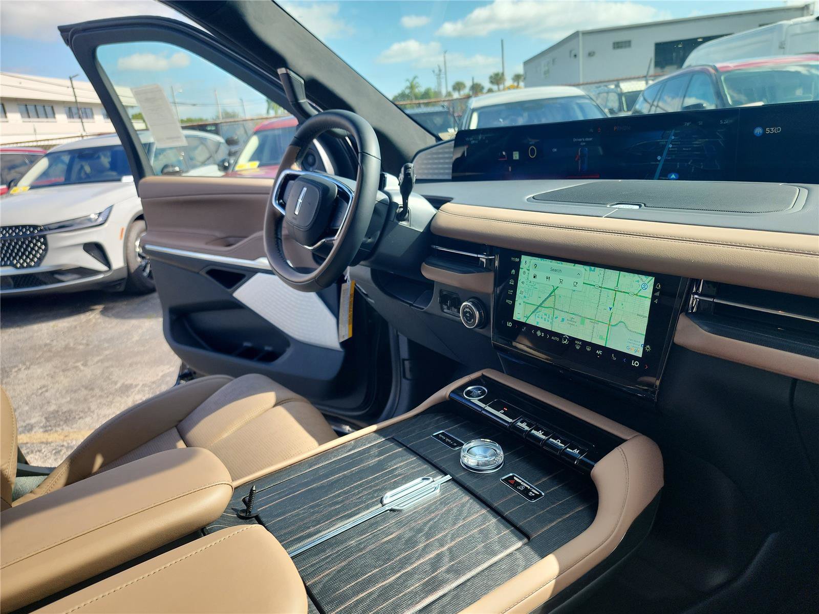 New 2025 Lincoln Navigator L Black Label AWD/4WD image 34
