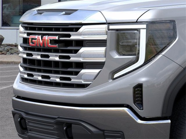 New 2026 GMC Sierra 1500 SLE image 13