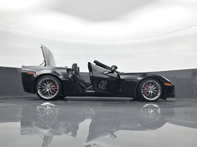 Used 2013 Chevrolet Corvette 427 w/ 1SB Preferred Equipment Group RWD image 32