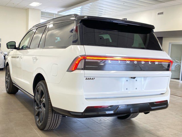 New 2026 Lincoln Navigator Black Label AWD/4WD image 5