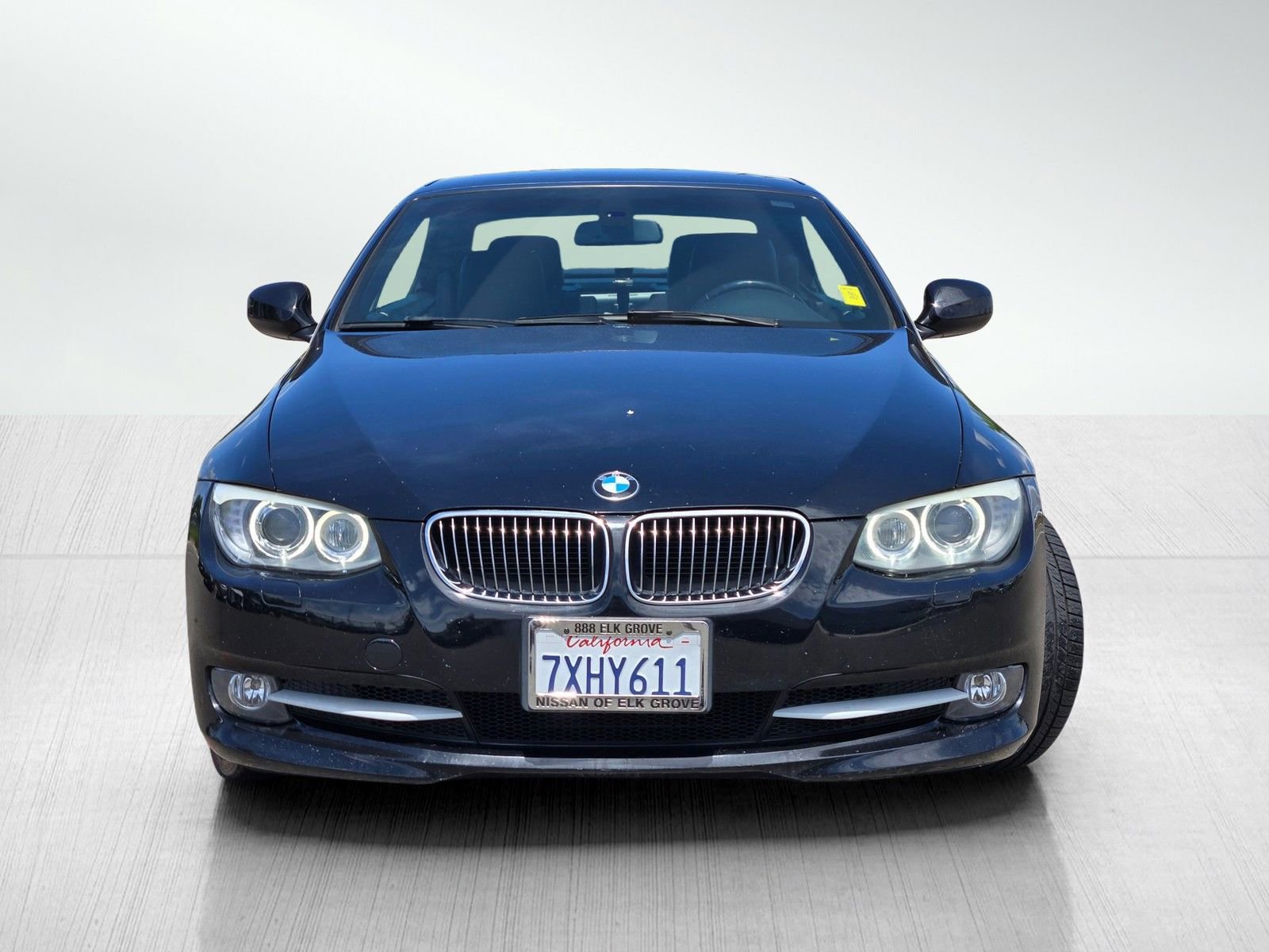 Used 2011 BMW 328i Convertible RWD image 2