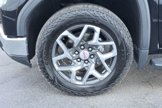Used 2023 GMC Sierra 1500 SLT w/ SLT Premium Package AWD/4WD image 11