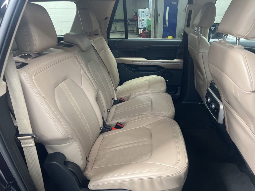 Used 2023 Ford Expedition Max Limited image 10