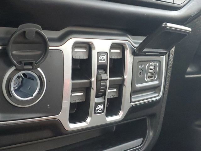 Used 2022 Jeep Gladiator Overland image 24