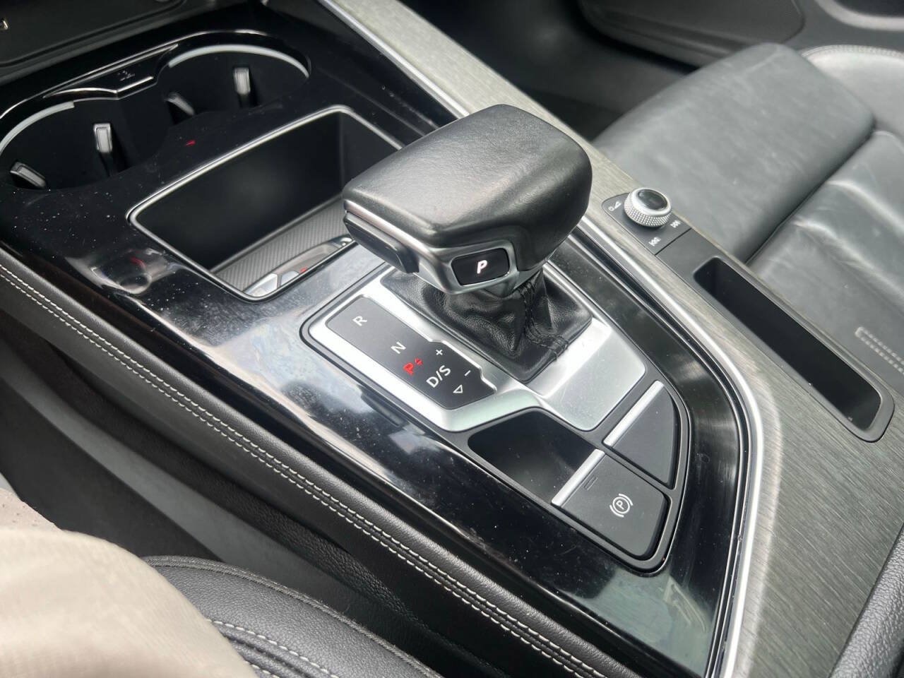 Used 2022 Audi A4 2.0T Premium Plus AWD/4WD image 33