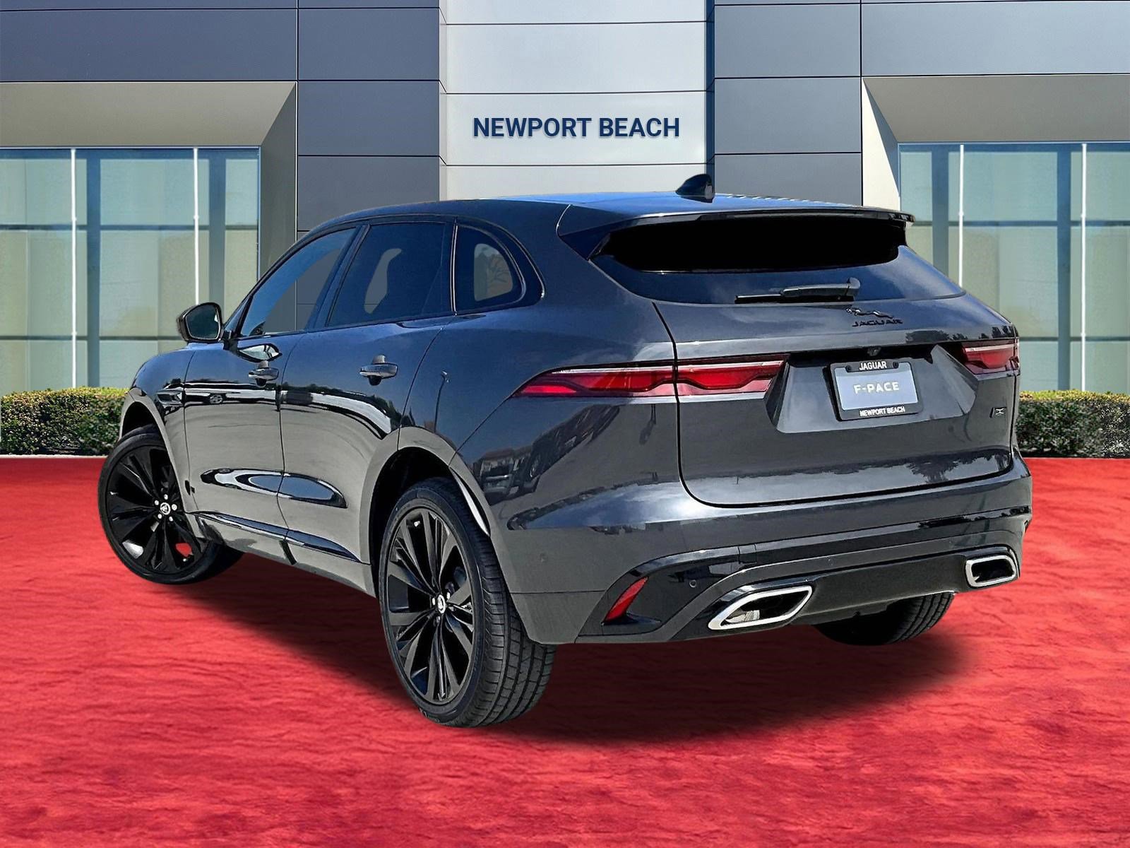 New 2026 Jaguar F-PACE R-Dynamic S image 3