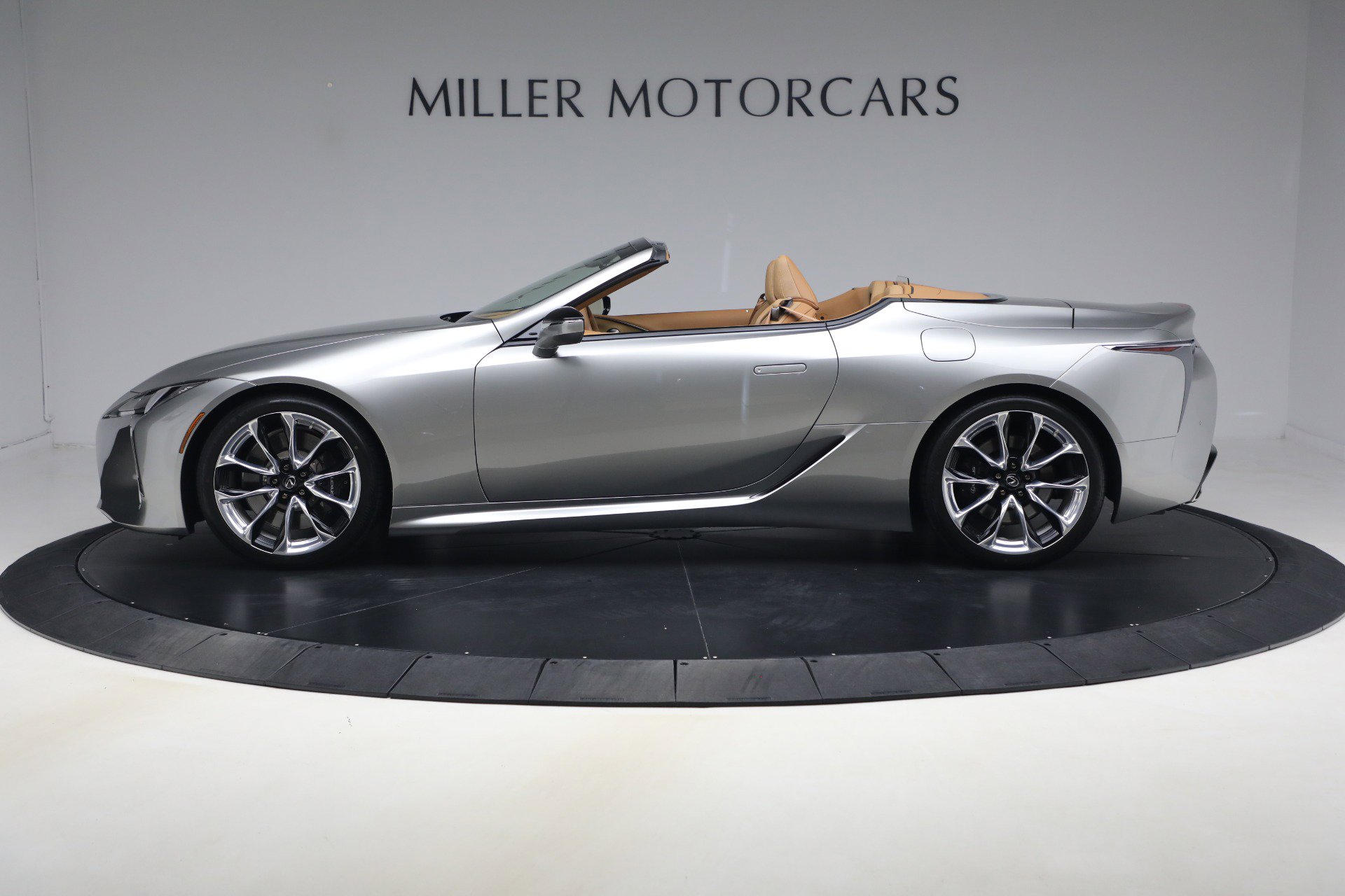 Used 2021 Lexus LC 500 Convertible w/ Touring Package image 3