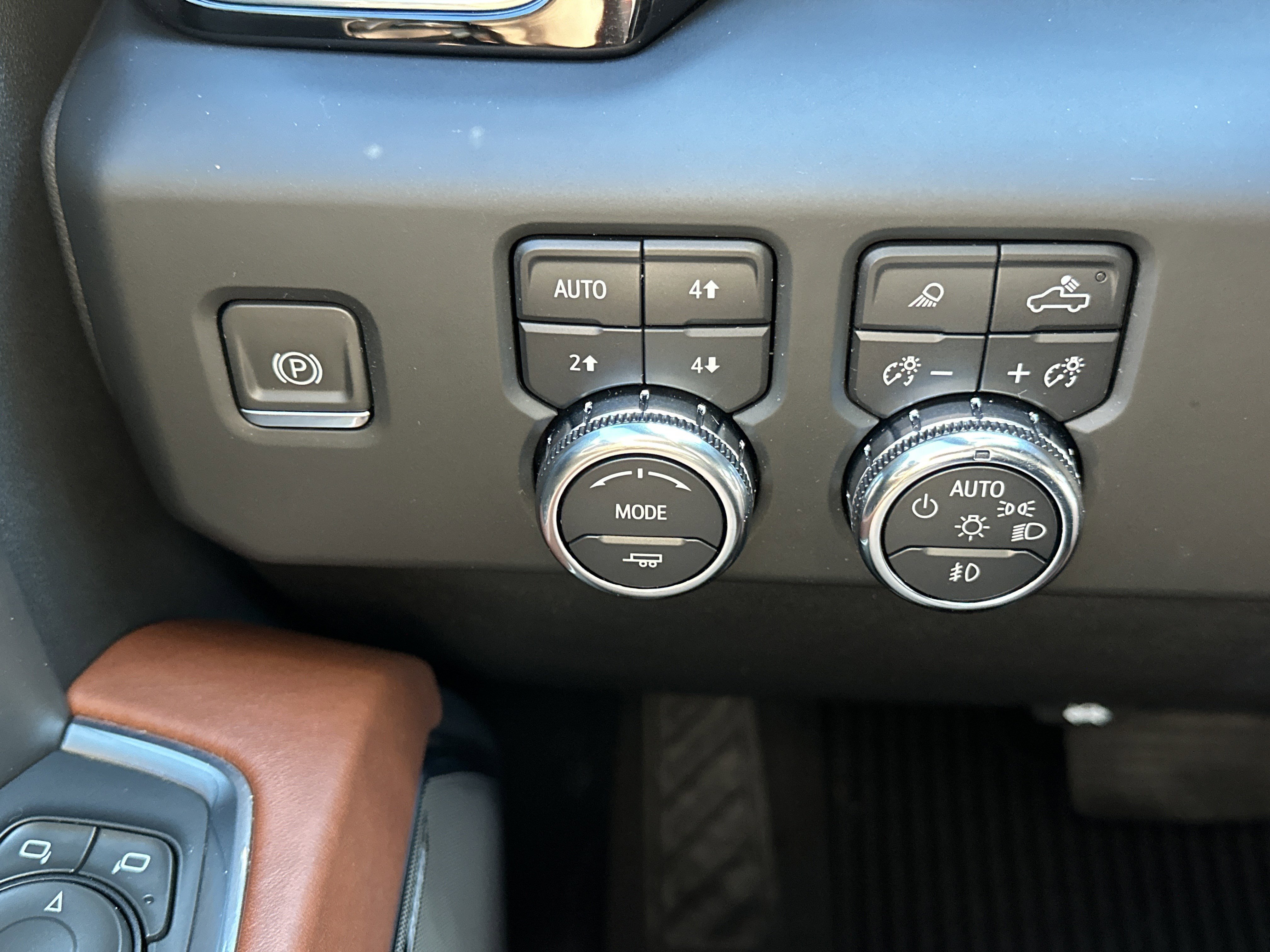 Certified 2024 GMC Sierra 2500 Denali Ultimate image 28