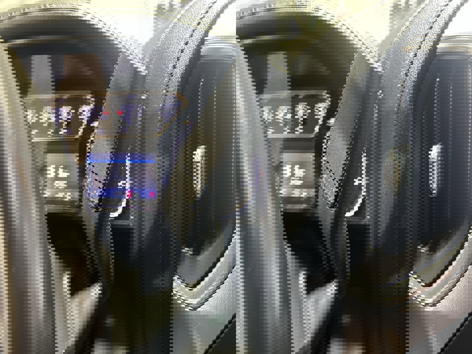 Used 2020 GMC Sierra 1500 SLT w/ SLT Premium Plus Package image 18