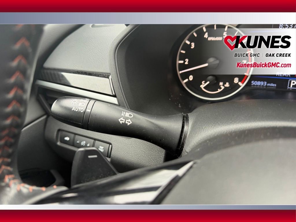 Used 2023 Nissan Altima 2.5 SR w/ SR Premium Package FWD image 12