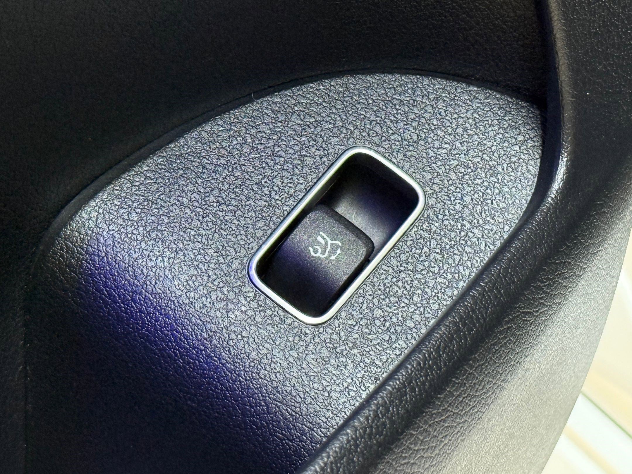 Used 2024 Mercedes-Benz GLE 53 AMG 4MATIC Coupe image 18