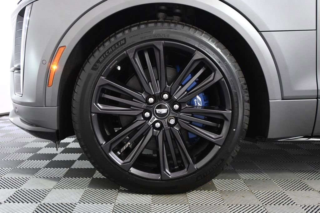 New 2026 Cadillac Lyriq V AWD/4WD image 21