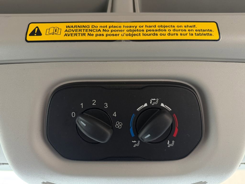 Used 2018 Ford Transit 150 XLT image 29