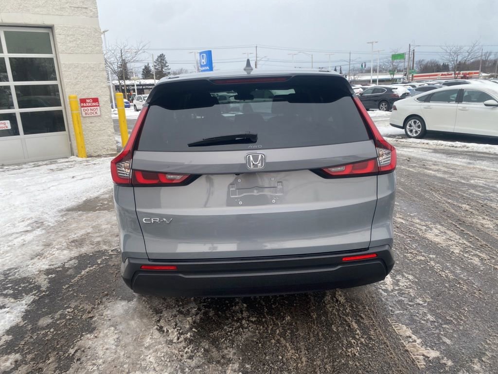 Used 2023 Honda CR-V EX image 8