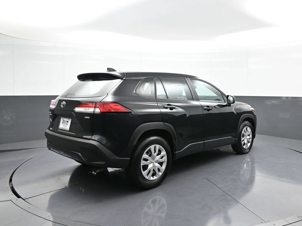 Certified 2022 Toyota Corolla Cross L AWD/4WD image 6