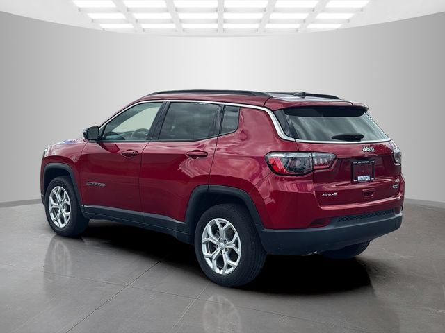 Certified 2024 Jeep Compass Latitude AWD/4WD image 5