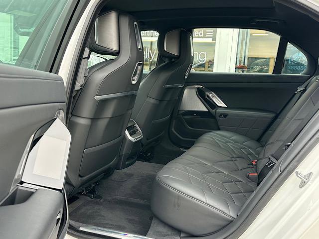Certified 2023 BMW 760i xDrive image 22