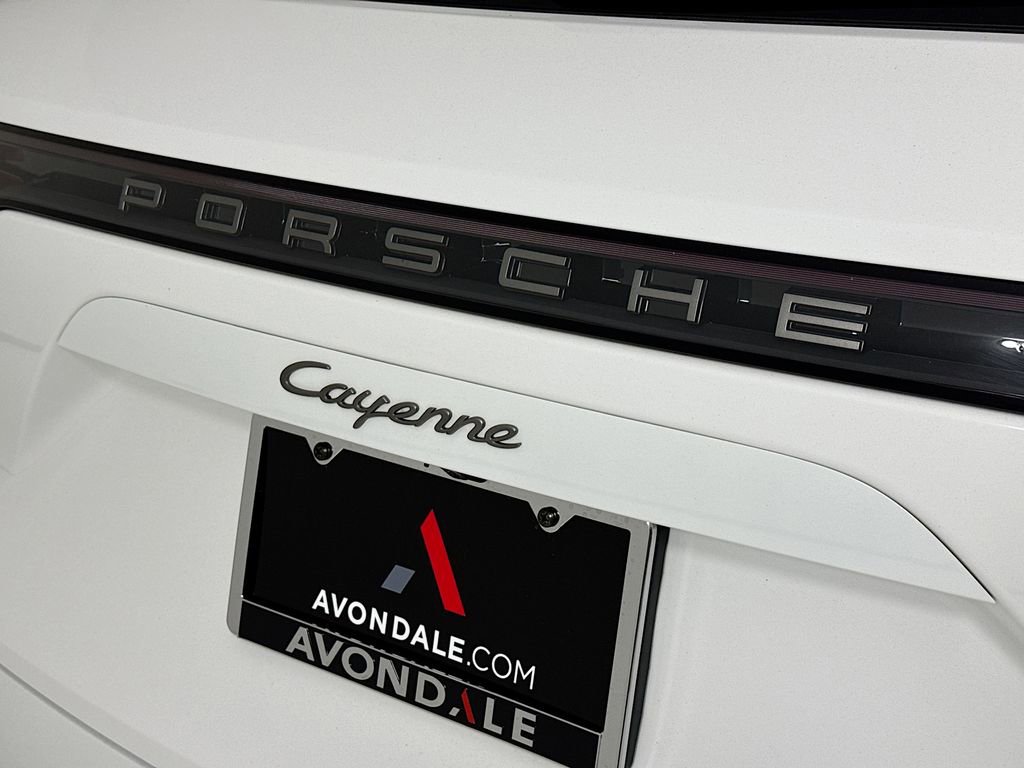 Certified 2023 Porsche Cayenne Platinum Edition AWD/4WD image 37