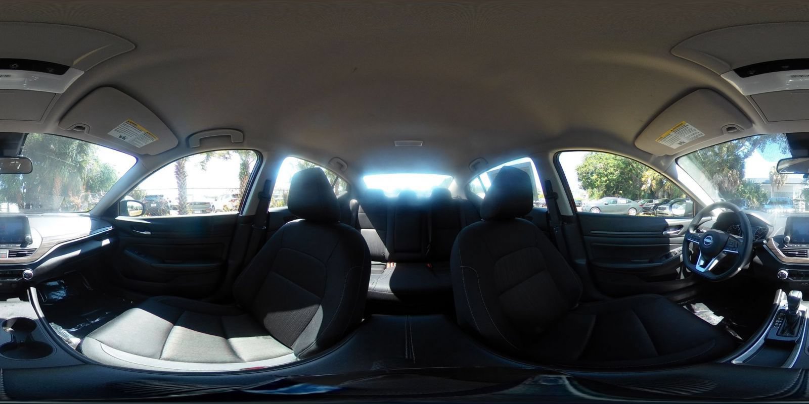 Used 2025 Nissan Altima 2.5 SV FWD image 43