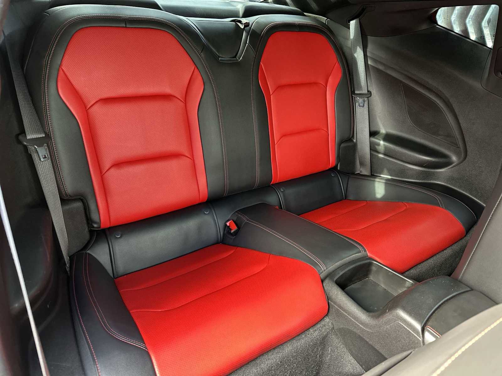 Used 2019 Chevrolet Camaro LT image 18