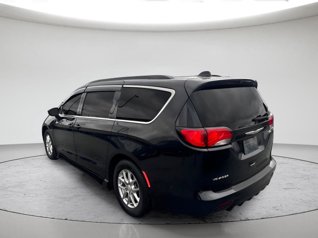 Used 2020 Chrysler Voyager Lxi FWD image 7