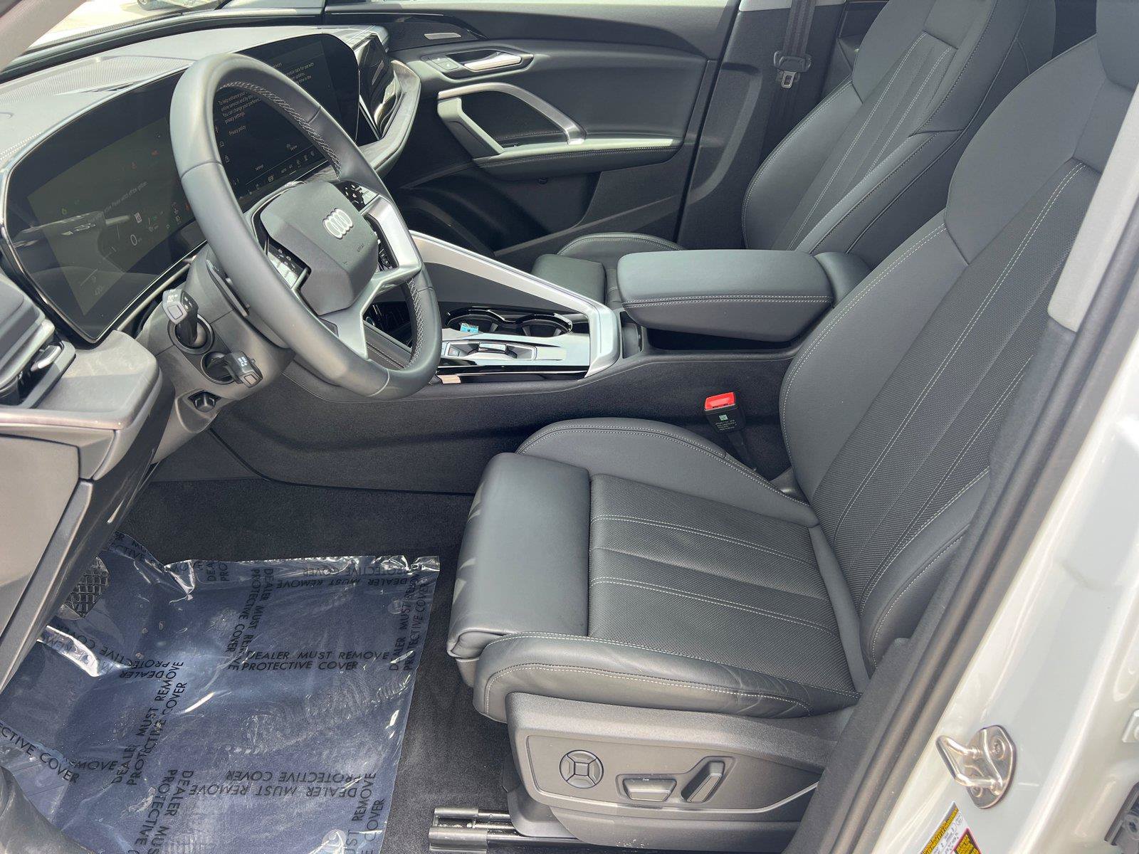 Certified 2025 Audi Q5 Premium w/ Premium Plus AWD/4WD image 9