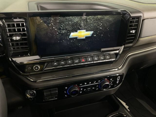 Used 2024 Chevrolet Silverado 1500 ZR2 w/ Technology Package AWD/4WD image 14