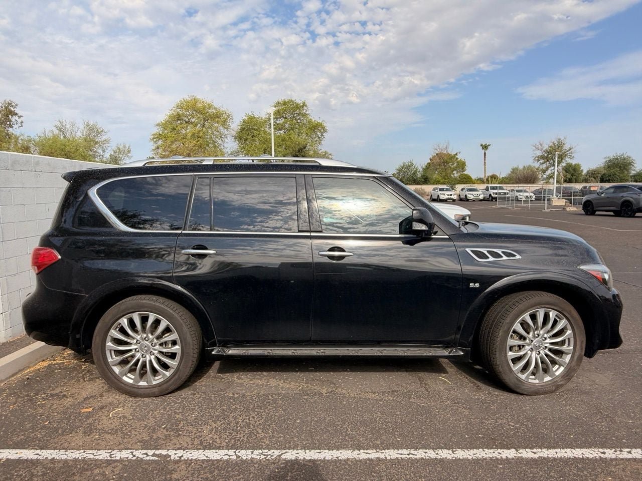 Used 2016 INFINITI QX80 2WD w/ 22" Wheel Package image 5