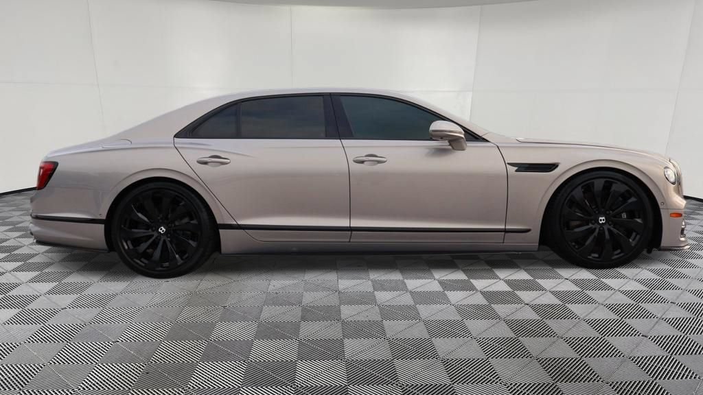 Used 2022 Bentley Flying Spur V8 AWD/4WD image 5
