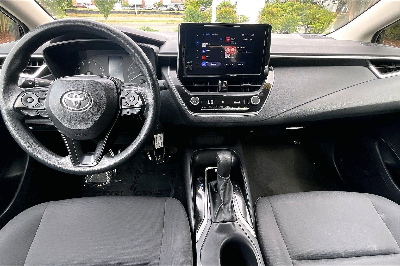 Used 2023 Toyota Corolla LE w/ Carpet Mat Package (TMS) FWD image 14