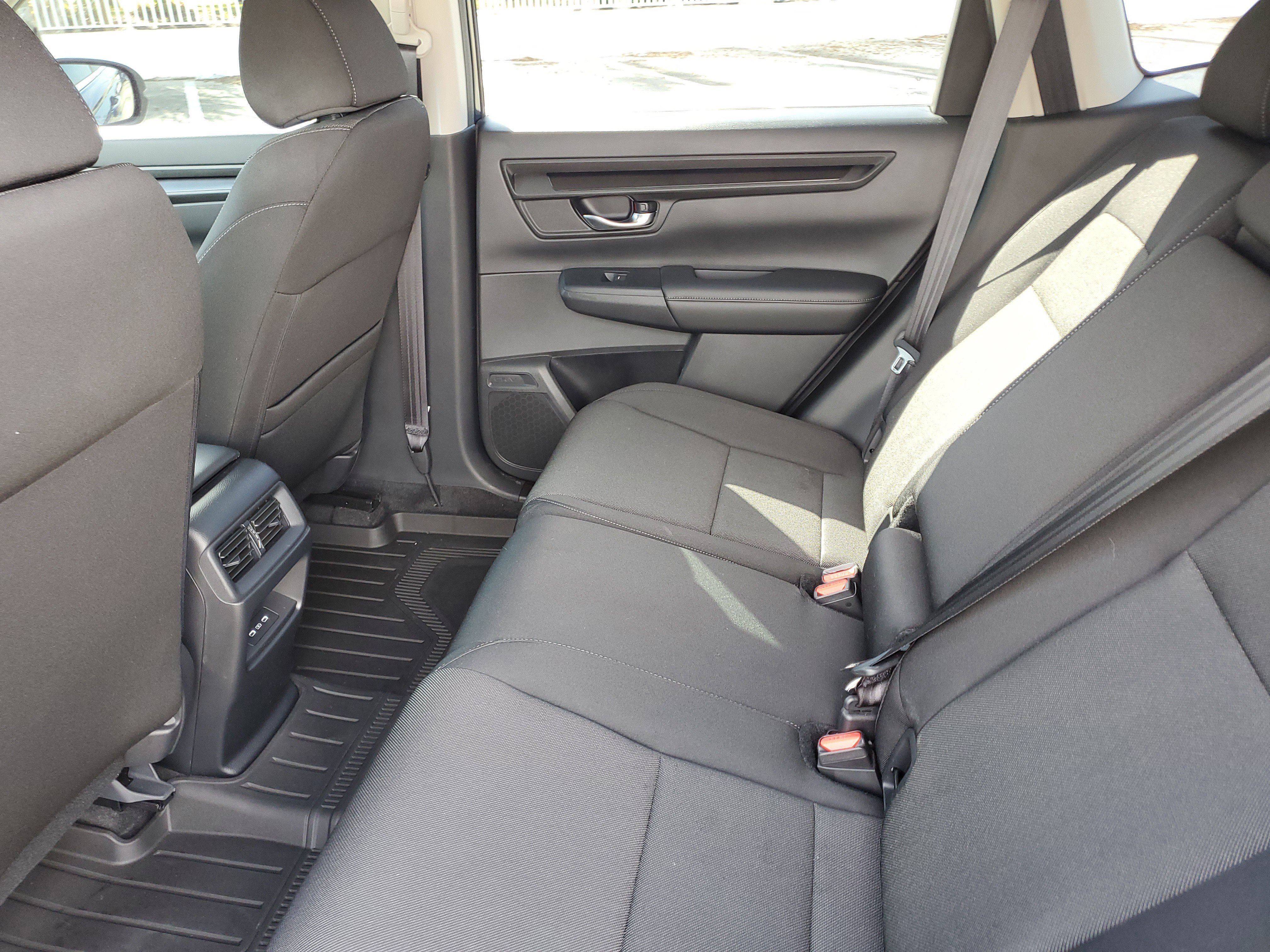 Used 2024 Honda CR-V EX image 11