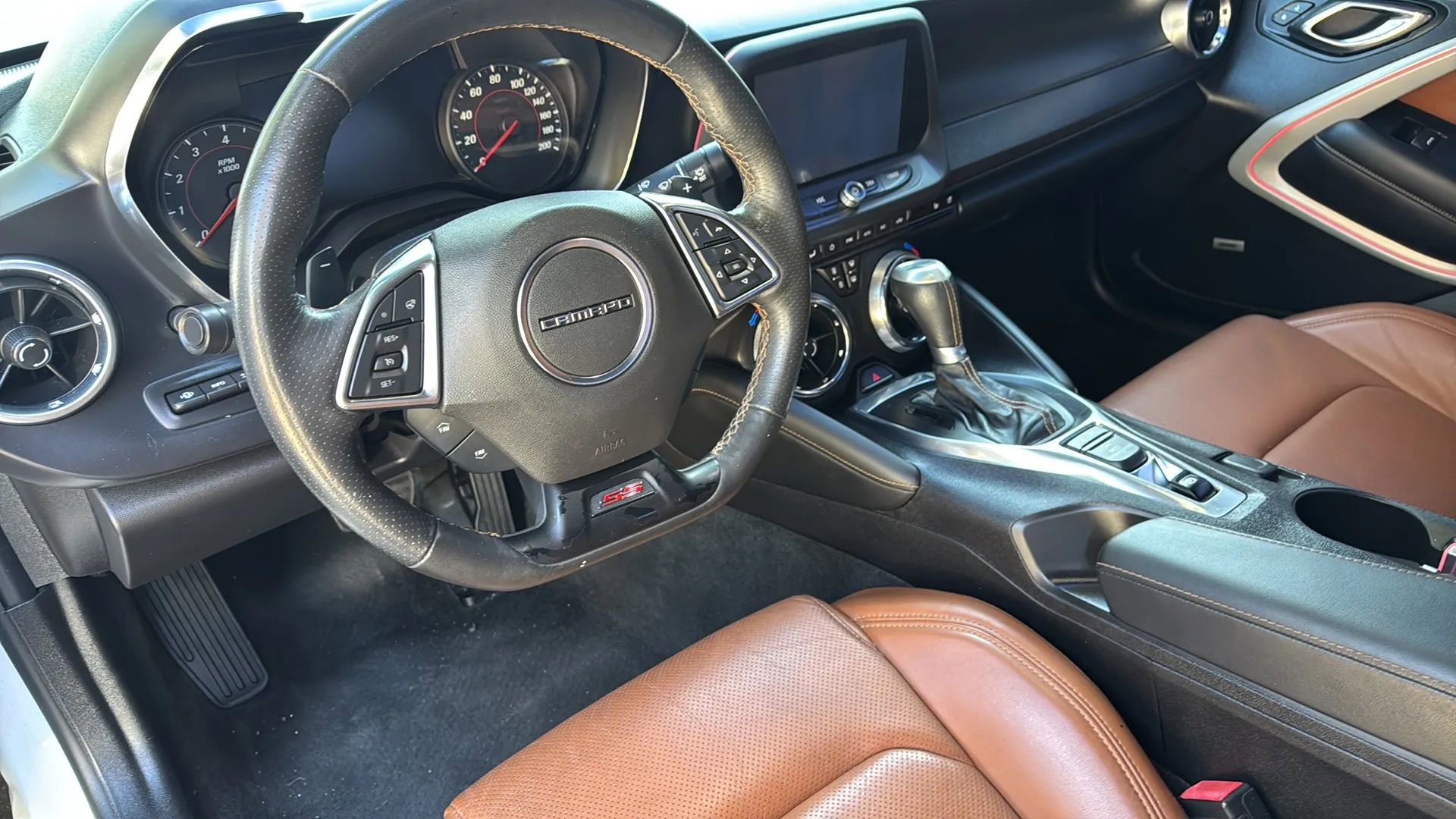 Used 2016 Chevrolet Camaro SS image 12