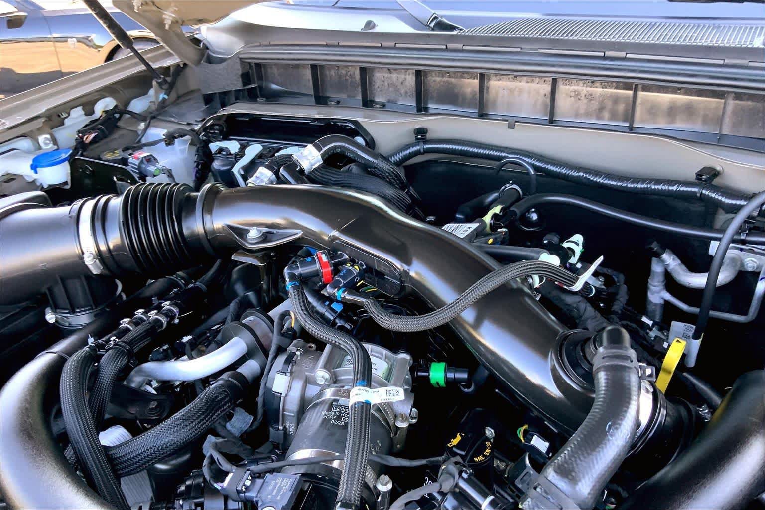 Used 2025 Ford Bronco Raptor AWD/4WD image 29